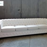 Divano Chesterfield Capitonné 4 posti pelle Bianca