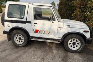 Suzuki samurai
