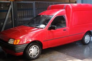 Furgone Ford Courier 1.8 Diesel Van