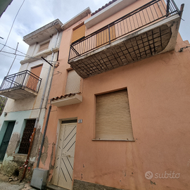Casa centro storico siniscola da ristrutturare