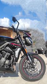 triumph Street triple R 2021