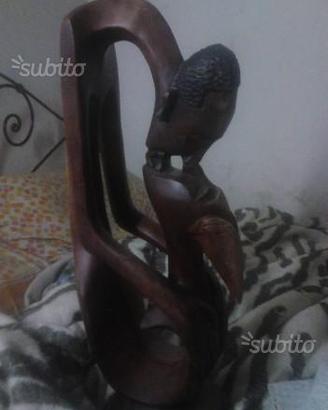 Statue e maschere africane