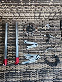 (SCIVIMI PER PREZZI)ricambi minimoto