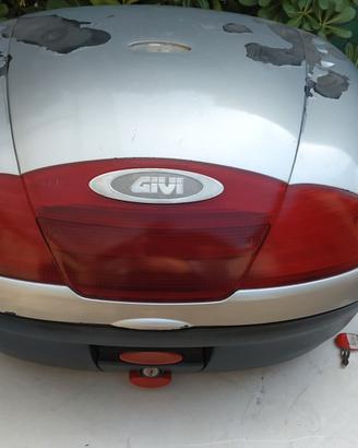 Bauletto Givi (da riverniciare)
