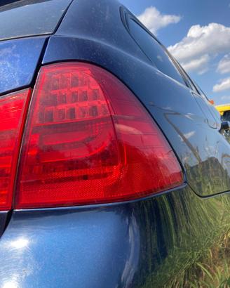 STOP FANALE POSTERIORE A LED DESTRO BMW Serie 3 E9