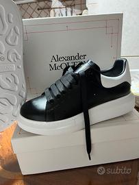 Alexander  McQueen 