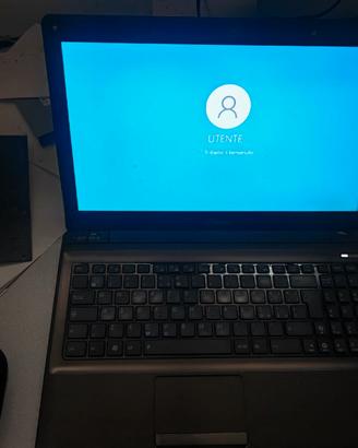 PORTATILE ASUS  X52J CON SSD DA 128 GB  NUOVO