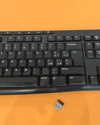 ⌨️ Tastiera Wireless Logitech con ricevitore USB