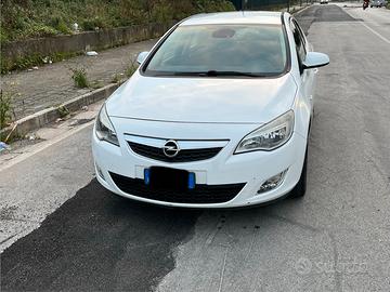 OPEL ASTRA J