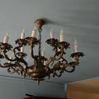 Antico Lampadario in bronzo