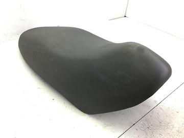 SUZUKI UC EPICURO 150 SELLA SADDLE 1999 2001 AY111