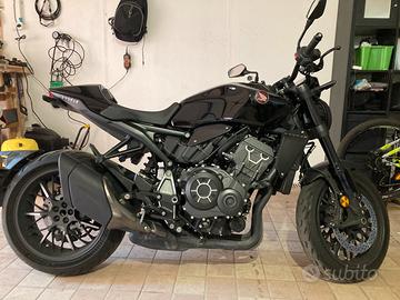 Honda CB1000 R Black Edition