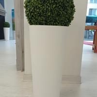 vaso alto tondo in plastica con cespuglio artifici