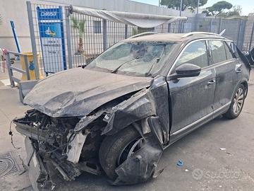 RICAMBI VARI VOLKSWAGEN T-ROC (A11) 1.5 TSI 16v AU