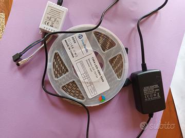 Striscia LED RGB EverPacific EP-76734 5m 12V 5050