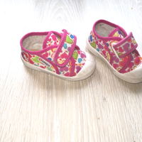 Scarpe bimba numero 19