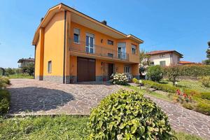 Villa singola Terno d'Isola [299-TERNOVRG]