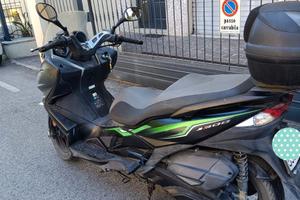 Kawasaki J 300 - 2019 con Abs e bauletto