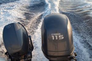 Fuoribordo Yamaha 115 4 tempi