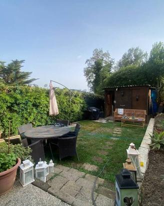 Appartamento di 85 m² con 4 locali e box auto a Ro