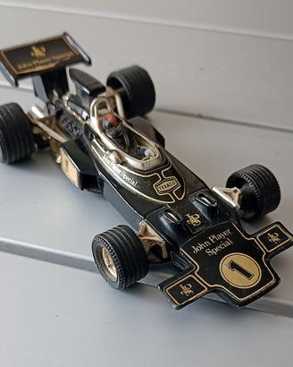 Modellino Corgi F1 Lotus John Player Special 1972