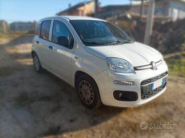 Fiat Panda Multijet 75cv con gancio traino