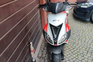 Scooter Aprilia RS 50