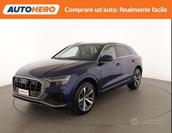 AUDI Q8 WB46574