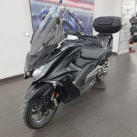 Kymco AK 550