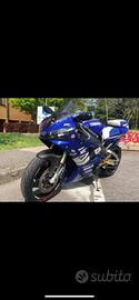Yamaha YZF R1