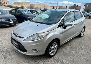 Ford Fiesta 1.4 TDCi 70CV 5 porte Titanium