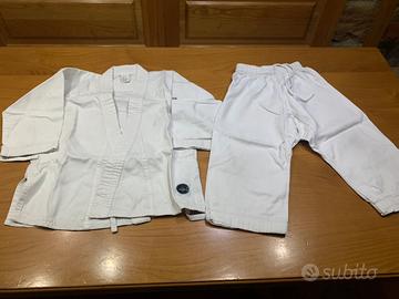 Completo karatè 120 cm