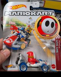 Hot Wheels Mario Kart Shy Guy