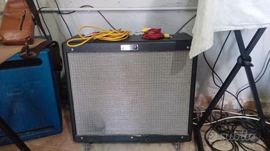 Amplificatore per chitarra fender hot rod deville