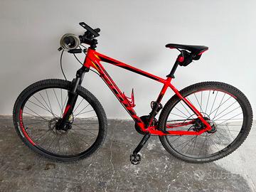 Mountain bike Scott