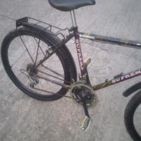 Mountain bike Suprema nera 