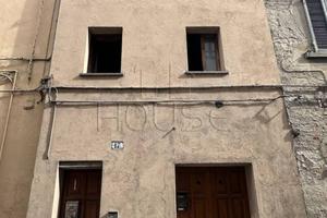 Appartamento di 75 m² con più di 5 locali a Città 
