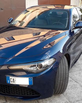 Alfa Romeo Giulia Super 2.2 Turbodiesel 18