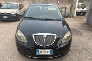 Lancia Ypsilon 1.3 MJT 90 CV versione Platino
