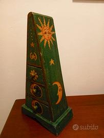 Mini cassettiera piramidale in legno - Sole e Luna