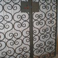 CANCELLO IN FERRO BATTUTO ARTIGIANALMENTE