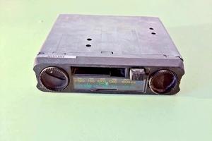 Rara autoradio Autovox Start 730 del 1970