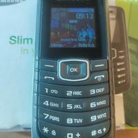 SAMSUNG GT-E1080W Telefono Cellulare GSM