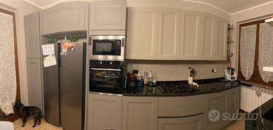 cucina nuova solo 1 anno