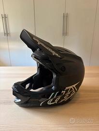 Troy lee design D4 stealth black carbon Mips M