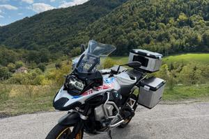 BMW R1250GS