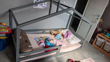 letto Montessori casetta