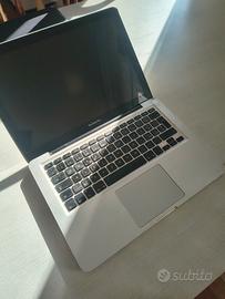 Macbook 13 pollici  2011 per pezzi di ricambio