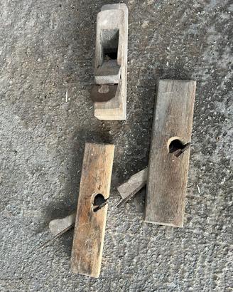 Antiquariato, vintage. Pialla in legno.