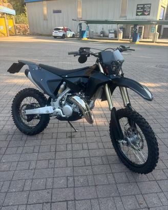 Fantic xe 125 black edition 2024